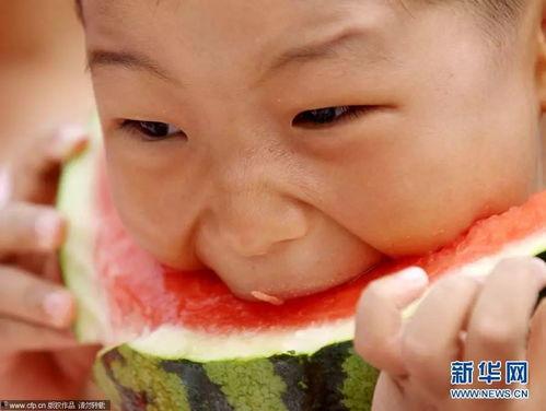 吃瓜表情男女韩国,男女差异大揭秘  第2张