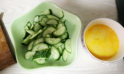 吃瓜同时可以吃鸡蛋吗,美味双享的夏日饮食新风尚  第3张