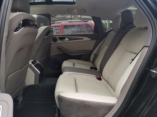 后排落座吃瓜  第3张