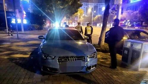 吃瓜被追尾,一招不慎被追尾，事故现场引热议  第3张