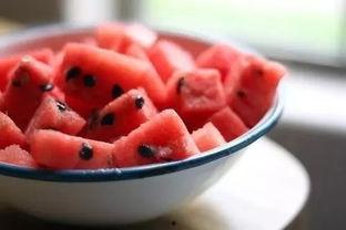 睡前吃小瓜的危害,揭秘夜间饮食的潜在风险  第2张