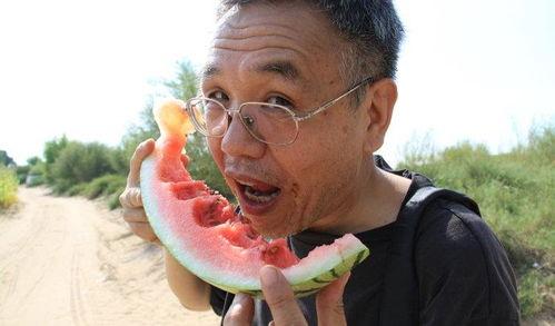 带你吃瓜奇葩眼镜,带你领略“吃瓜群众”的独特视角  第2张